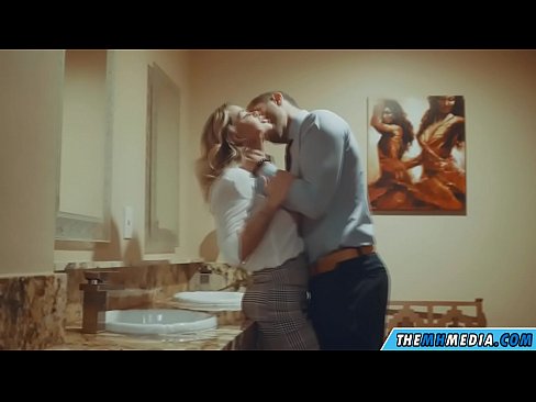 ❤️ Pe a faaosoosoina oe e se blonde busty i totonu o se faletaele lautele i porn sm.centr-klassiki.ru